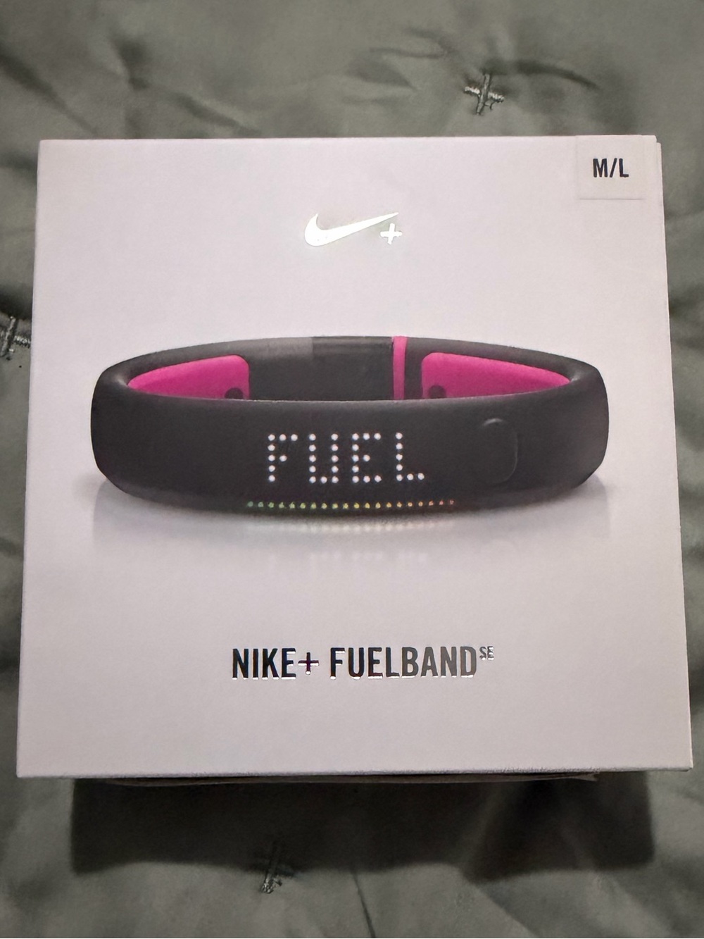 NEW Nike+ FuelBand SE Fitness Wristband - Black with Pink Interior